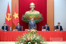 El secretario general del Partido Comunista de Vietnam, To Lam, habla en la reunión. (Foto: Nhan Dan)