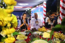 Ciudad de Can Tho honra tradición jemer en ceremonia lunar anual