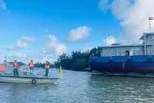 Las autoridades piden a los barcos que atraquen en tierra para refugiarse de la tormenta Fengshen. (Foto: VNA)