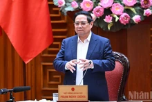 El primer ministro de Vietnam, Pham Minh Chinh, dirige la reunión.