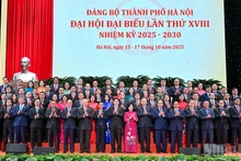 [Foto] Inauguran Asamblea del Comité del Partido Comunista de Vietnam en Hanói para mandato 2025-2030