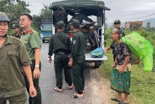 Las fuerzas competentes en la provincia de Gia Lai evacúan a pobladores ante la amenaza del tifón Kalmaegi. (Foto: Nhan Dan)