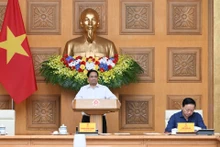 [Foto] Premier vietnamita dirige reunión sobre labores de superación de las secuelas del tifón Bualoi