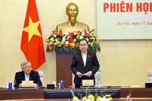 El presidente de la Asamblea Nacional de Vietnam, Tran Thanh Man, habla en la reunión. (Foto: VNA)