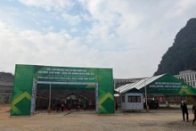 Vista del área donde se organiza la feria. (Foto: baocaobang.vn)