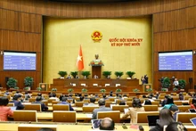 La Asamblea Nacional de Vietnam aprueba las leyes de Planificación y Seguro de Depósitos. (Foto: VNA)