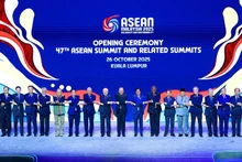 Los delegados a la sesión inaugural de la 47ª Cumbre de Asean. (Foto: VGP)