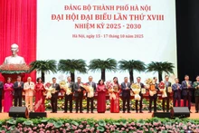 [Vídeo] Clausuran XVIII Asamblea del Comité del Partido en Hanói