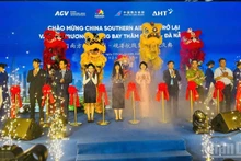 El acto de reapertura de la ruta Shenzhen – Da Nang. (Foto: Nhan Dan)