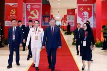 [Foto] Dirigentes del Partido y del Estado acuden a la sesión preparatoria del XIV Congreso Nacional del Partido