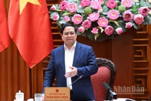 El primer ministro de Vietnam, Pham Minh Chinh, dirige la reunión. (Foto: Nhan Dan)