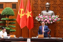 El primer ministro de Vietnam, Pham Minh Chinh, interviene en la reunión.