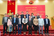 [Foto] Periódico Nhan Dan conmemora 96º aniversario de fundación del Partido