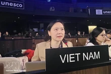 La embajadora Nguyen Thi Van Anh, representante permanente de Vietnam ante la Unesco, interviene en la sesión. (Foto: VNA)