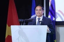 El primer ministro vietnamita, Pham Minh Chinh, habla en el foro (Foto: VNA)