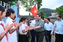 [Foto] Premier vietnamita asiste a inicio de construcción de proyectos clave en Thanh Hoa
