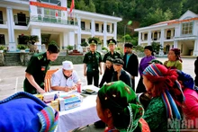 [Foto] Puesto fronterizo de Lung Cu, primera línea de la Patria