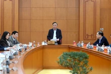 El miembro del Buró Político y permanente del Secretariado del Comité Central (CC) del PCV, Tran Cam Tu, habla en la cita (Foto: Nhan Dan)