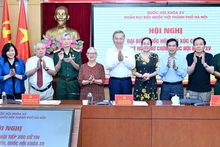 [Foto] Líder partidista vietnamita se reúne con votantes de Hanói 