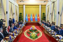 Panorama de la cita (Foto: Nhan Dan)