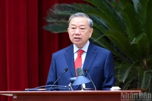 El secretario general del Partido Comunista de Vietnam, To Lam, interviene en el segundo pleno del XIV Comité Central del Partido. (Foto: Nhan Dan)