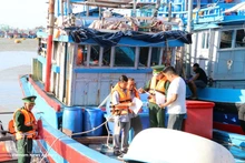 La provincia de Quang Tri refuerza la supervisión de su flota para combatir la pesca ilegal. (Foto: VNA)