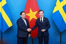 El primer ministro vietnamita, Pham Minh Chinh, y su homólogo sueco, Ulf Kristersson (Foto: VNA)