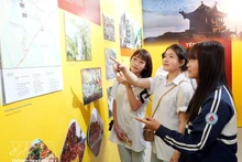 Exposición presenta el patrimonio cultural mundial Yen Tu – Vinh Nghiem – Con Son, Kiep Bac. (Foto: VNA)