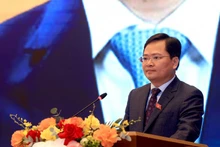 El presidente del Grupo de Jóvenes Diputados de la Asamblea Nacional, Nguyen Anh Tuan, habla en el evento (Foto: cand.com.vn)
