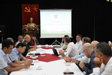 La Asociación de Apoyo a las Familias de los mártires vietnamitas en la reunión con la delegación de la Universidad de Georgia. (Foto: Nhan Dan)