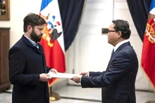 El embajador vietnamita en Chile, Nguyen Viet Cuong, presenta sus cartas credenciales al presidente de Chile, Gabriel Boric Font. (Foto: Embajada de Vietnam en Chile)