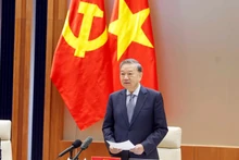 El secretario general del PCV, To Lam, pronuncia un discurso. (Foto: VNA)