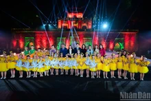 Líderes del Partido, del Estado y Hanói en el evento (Foto: Nhan Dan)