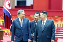 [Foto] Ceremonia de bienvenida a líder partidista vietnamita a Corea del Norte