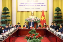 El subjefe de la Oficina Presidencial de Vietnam, Can Dinh Tai, habla en la cita (Foto: VNA)