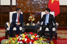[Foto] Presidente de Vietnam recibe a embajador japonés en Hanói