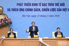 El primer ministro vietnamita, Pham Minh Chinh, habla en el evento. 