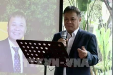 Vo Quang Ha, presidente de la Asociación de Estructuras, Arquitectura y Madera de Ciudad Ho Chi Minh, interviene en la cita (Foto: VNA)