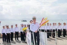 [Foto] Llevar la primavera a las zonas administrativas especiales de Con Co y Ly Son