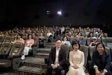 El público en la proyección de la película vietnamita “Dao, Pho and Piano” (Flor de Durazno, Pho y Piano) en el tercer Festival de Cine de la Asean en Hong Kong (China). (Foto: VNA)