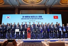 El intercambio de memorandos de entendimiento se enmarca en el Foro Económico Vietnam-Corea del Sur desarrollado el 12 de agosto en Seúl. (Foto: VNA)