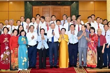 [Foto] Líder del PCV recibe a miembros clave de Asociación de Estímulo al Estudio de Vietnam