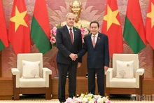 El presidente de la Asamblea Nacional de Vietnam, Tran Thanh Man, y el titular de la Cámara de Representantes de Bielorrusia, Igor Sergeenko. (Foto: Nhan Dan)