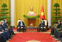 [Foto] Jefe de Estado vietnamita se reúne con asistente del presidente de Rusia