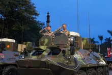 [Foto] Fuerzas militares ensayan día y noche en vísperas del desfile por el Día Nacional