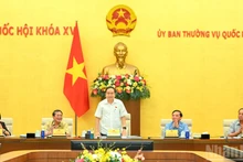 [Foto] Jefe del Legislativo vietnamita evalúa trabajo de Consejo de Asuntos Étnicos y órganos parlamentarios