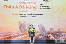 Nguyen Xuan Thang, miembro del Buró Político del Comité Central del Partido Comunista de Vietnam, director de la Academia Nacional de Política Ho Chi Minh y presidente del Consejo Teórico Central, habla en la ceremonia inaugural del Danaff 2025. (Fotografía: Nhan Dan)