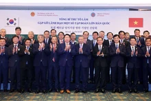 El secretario general del Partido Comunista de Vietnam, To Lam, y los delegados en la cita. (Foto: VNA)