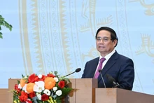 El primer ministro de Vietnam, Pham Minh Chinh, interviene en la reunión. (Foto: Nhan Dan)