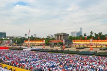 [Foto] Impresionantes imágenes sobre último ensayo del desfile por el 80º aniversario del Día Nacional